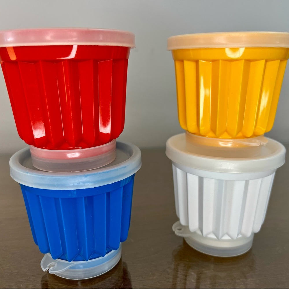 Set of 4 Tupperware Fluted Individual Jello Cup Molds Serving Dish Jel-ettes